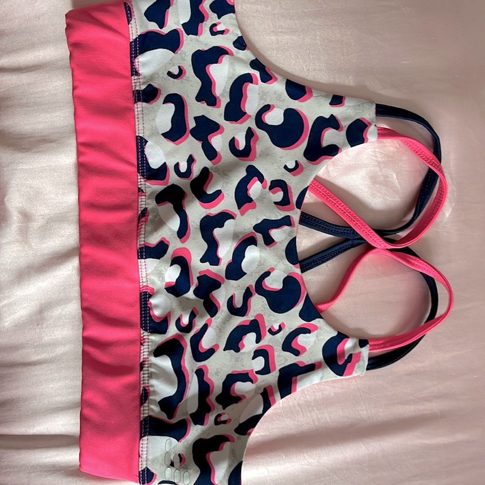 non stains new very pretty and comfortable